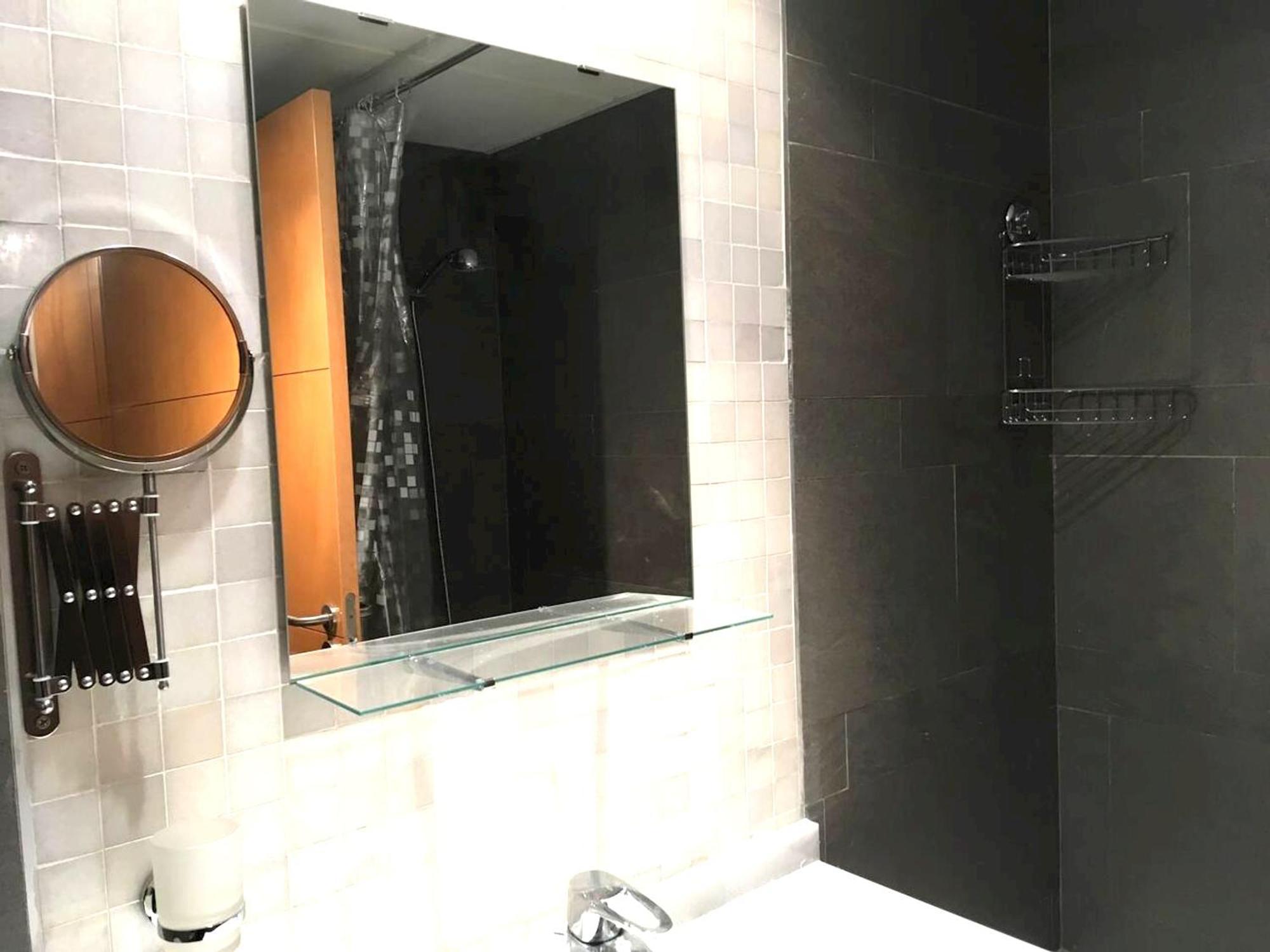 Comfortable In The Centre Of 60 M² Parking Málaga